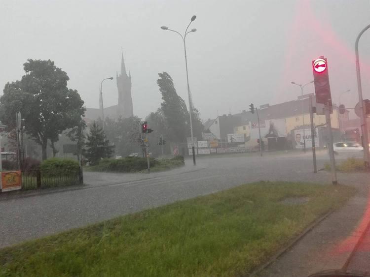 Oberwanie chmury nad Zgierzem 1 25539 fbc5d3b1ba583cce21964045eec54de0