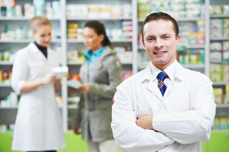 Tabletki za kioskową szybą. Leki przyjmowane czy konsumowane? 1 25683 3baa734914efd471cce391d42cdaa621
