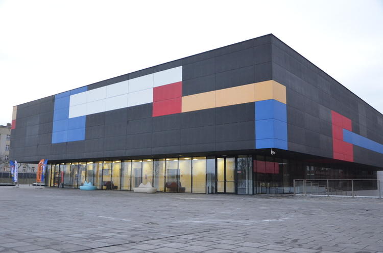 Ekologiczna moda. Kwiatowe pokazy w łódzkiej ASP 1 25751 53d72b40efd05e1649008665ca2f3e45
