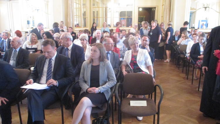 Niepokorni nauczyciele, innowacyjna edukacja. Szkoła bez rutyny 1 25899 26f62e0f22f461862b55c37b2a11ccf2