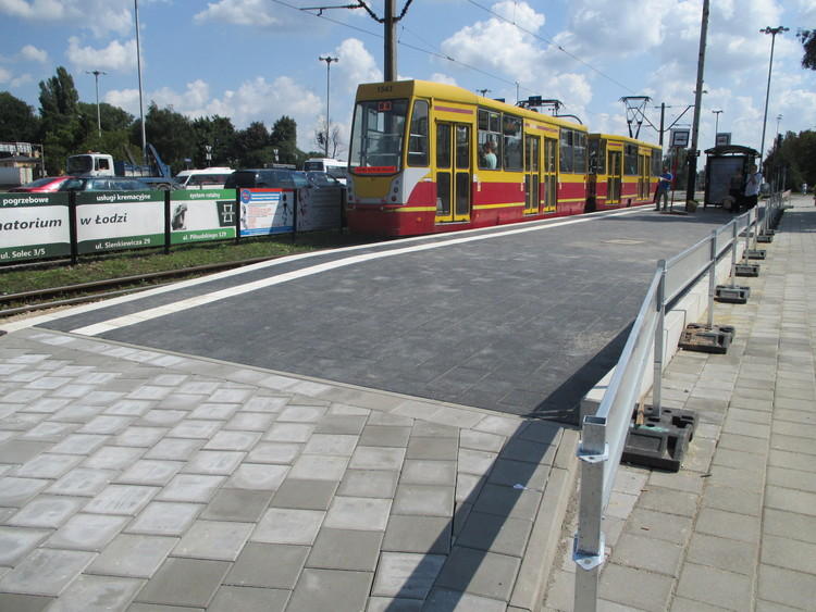 Nowe tablice na łódzkich przystankach 1 26530 2c572b74969bb2f99e166e96c09cb6b2