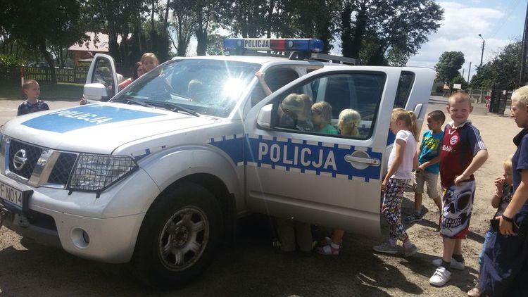 Wakacyjne spotkania z policją dla najmłodszych 2 26920 786cfbbe87ac9cee1419c699d4457ab8