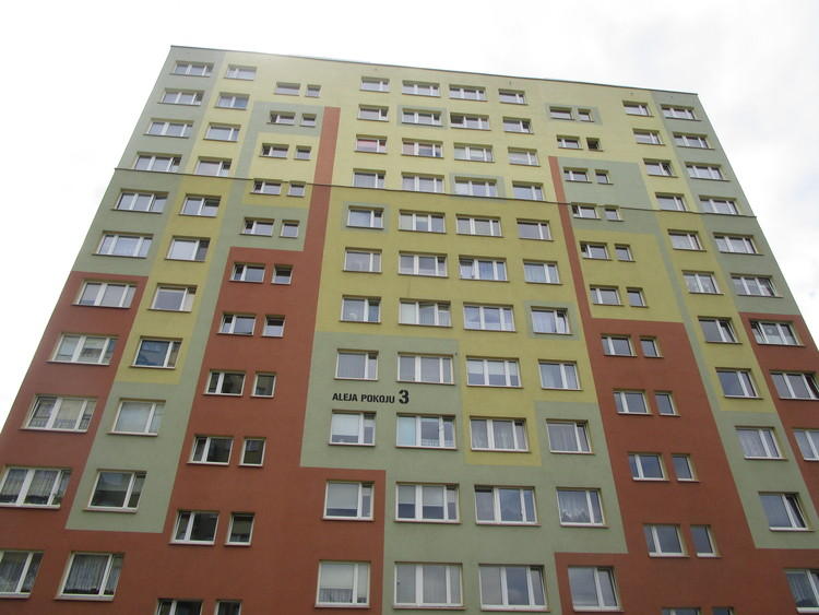 Sieradzkie wieżowce w nowych barwach 2 27345 1bed3b8303255e1a26e519d880898808