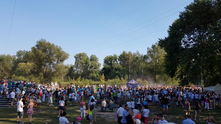 "Lokalni Niebanalni". Najbardziej kolorowa impreza w Tomaszowie 1 27863 765fbb319b78b43a4927e6aafdc07745