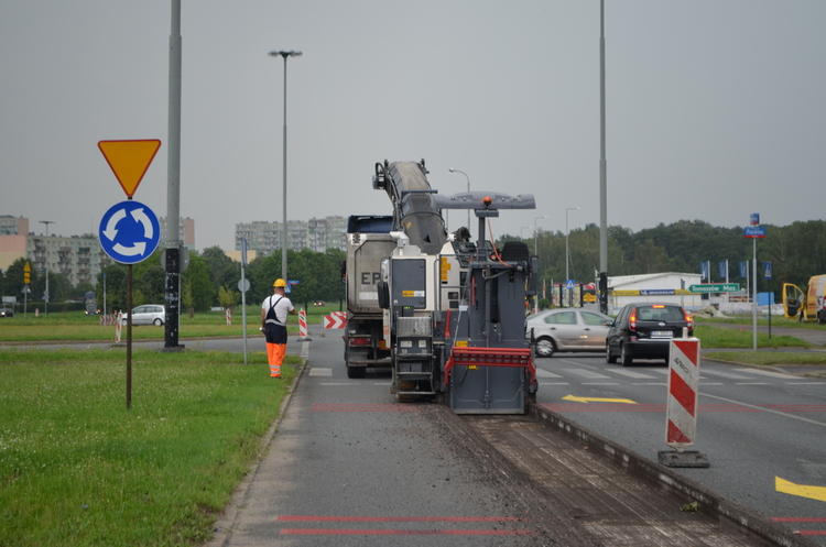 Prace na Rondzie Sybiraków i al.Piłsudskiego. Wschód Łodzi niemalże odcięty od świata 1 27897 62e9dfb26c4d415ef13d8e1bcc06c172