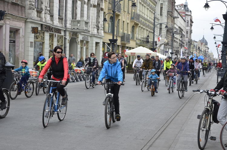 Kierowcy skarżą się na rowerzystów. "Bywają irytujący i łamią przepisy" 1 28212 b4b5594b29a22604a6179ad89904d4de