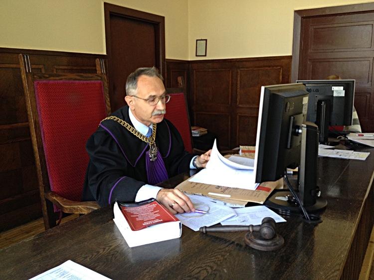 Chirurg z Łodzi uniewinniony. "Nie popełnił błędu w sztuce lekarskiej" 1 28649 531f00b7c8cff2c9ece28e3f5ea21e34