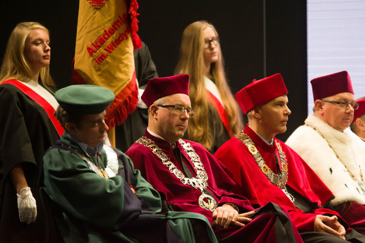 Inauguracja roku na ASP. "Chcemy, aby uczelnia była jak najbardziej atrakcyjna dla młodych ludzi" 1 29071 d5f2da0b33a6c81455d60a3cae9e517d