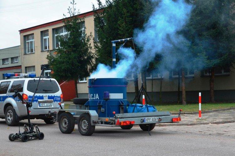 Antyterroryści w głowieńskiej szkole. Spokojne, to tylko ćwiczenia 1 29736 f8c84016660521600fc8eb0b87c31b1f