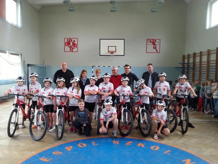 Rowerowa pasja w Wieruszowie 1 29971 d1972cf9942d313f4b2cb7ecce470f59