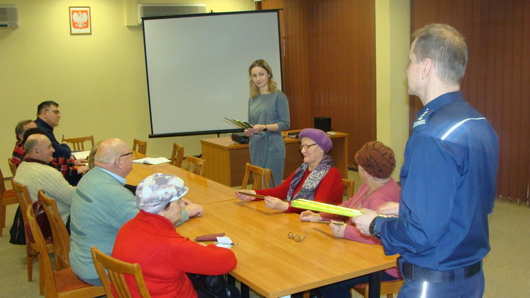 Bezpieczeństwo seniorów na drogach 1 30756 927ae3a552e3da30439515d7db988f83
