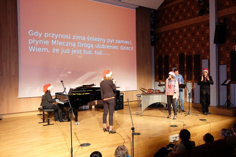 Muzyczne mikołajki w Sieradzu 1 30845 f64dc07e77ead16c58b43d799f3d2556