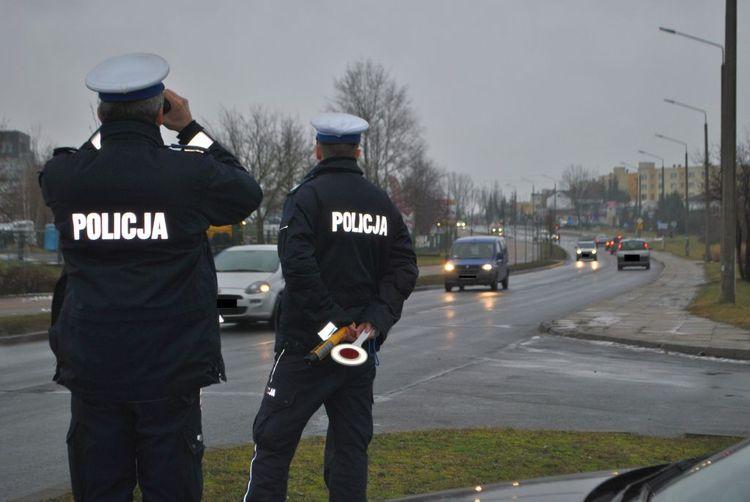 "Nie wysyłaj, nie rozmawiaj, kieruj’’. Mandaty za rozmowy telefoniczne 2 31242 17b798f8e29fefd8e8f0a23ab8e9609d