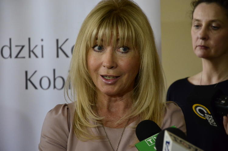 Sędzia Anna Maria Wesołowska przestrzega: "Łatwo zniszczyć sobie życie" 1 31250 9661214e625405ab2d5c61611bb67e21