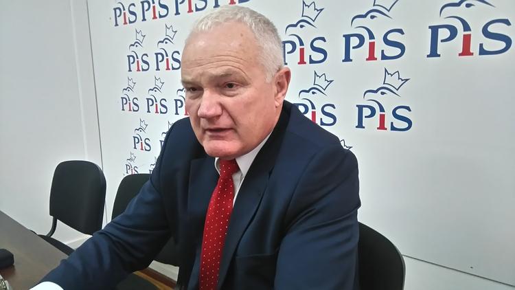 Echa politycznego konfliktu. Konferencja w Sieradzu 1 31360 64207097fe1724f05b0226c5eb96b9c4