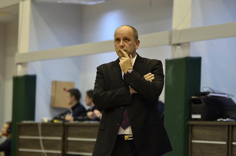 Czarna seria kutnian trwa 1 31585 3c2b597a01d247a50b09b622e36e0492