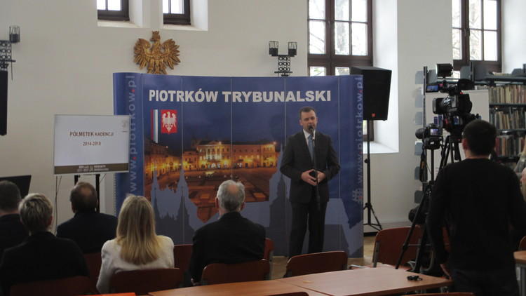 Milionowe inwestycje w Piotrkowie. Prezydent podsumował półmetek rządów 1 31725 d9d37752cec7c7061145d9376bb83ca0