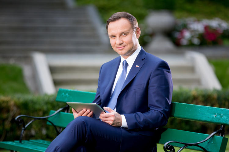 Prezydent podpisał ustawę oświatową. W Łodzi rozpoczęły się konsultacje 1 31839 74ffae8672a21f800a775a820f83fa8d
