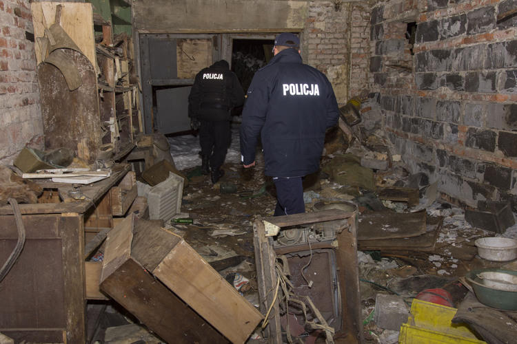 Na ratunek bezdomnym. Nocna akcja łódzkiej policji 1 32171 1c5a24be21983e11a2e036d7b775ddd9