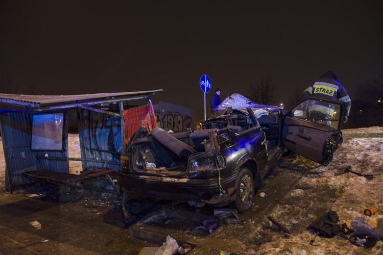 Wypadek na ul. Rzgowskiej przy szpitalu CZMP 1 32716 598a0d965976be72f45bf9b86da663d1