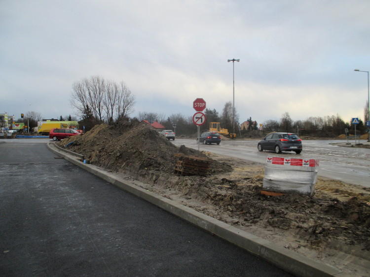 Przebudowa ronda w Piotrkowie. Zmiany w organizacji ruchu 1 33427 3eaad4d557e00539896af4914c25d76a