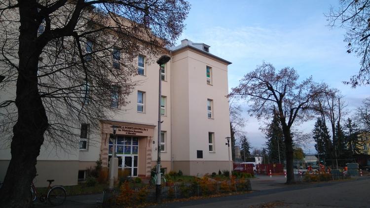Są pieniądze, będą remonty. Dofinansowanie dla sieradzkich szkół 1 33537 d30cfbbfc795bf9564617411764672a0
