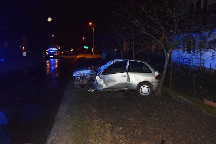 Śmiertelny wypadek pod Kutnem. Pijany kierowca zabił 19-latka 1 33982 0abed5f4e806bc7533a985733b7e5b4b