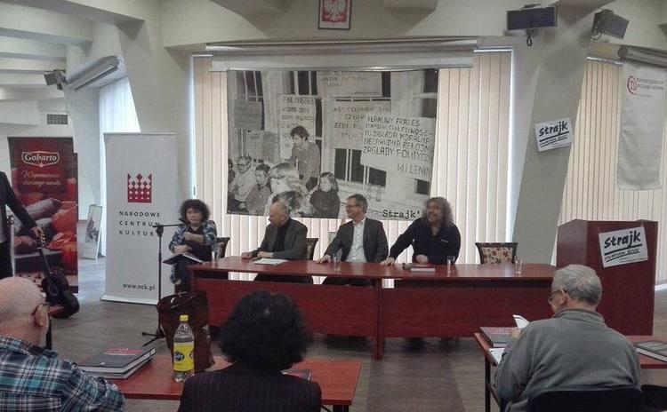 "W trybach systemu". Czy studenci mogą zagrażać rządzącym? 1 34088 9723096536feb5e6828fcf2e4496f1dc