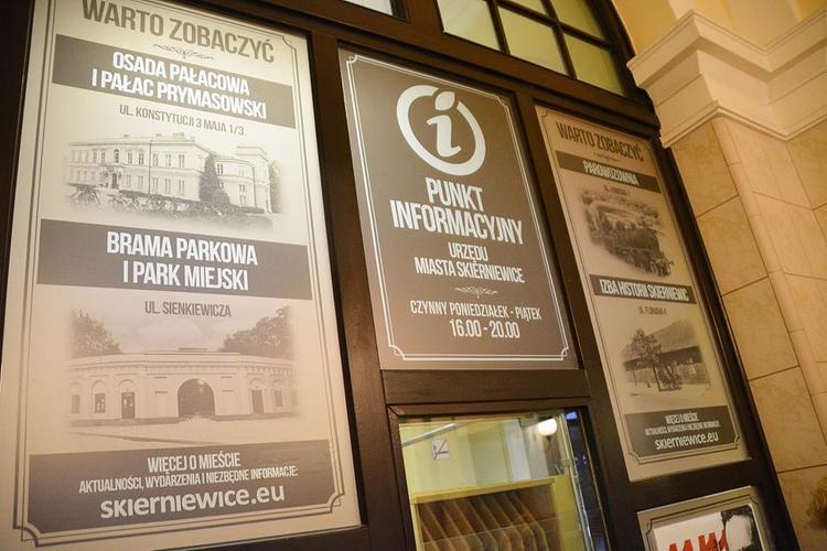 Co dalej z punktem informacyjnym urzędu w Skierniewicach? 1 34667 548e21c55c7231e6475c85d68ca77637