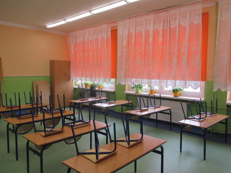 Bank wiadomości dla gimnazjalistów z powiatu sieradzkiego 1 34777 918f28b1b9085a13282a03c19181bcc4