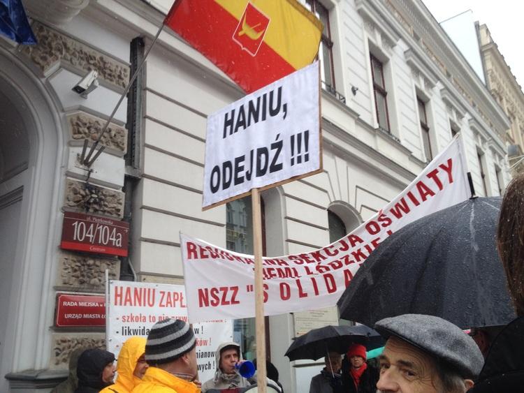 "Porozmawiajmy o edukacji!" Pikieta oświatowej Solidarności 1 34783 12eb300abb920f8b4499e23e4ab2f52e