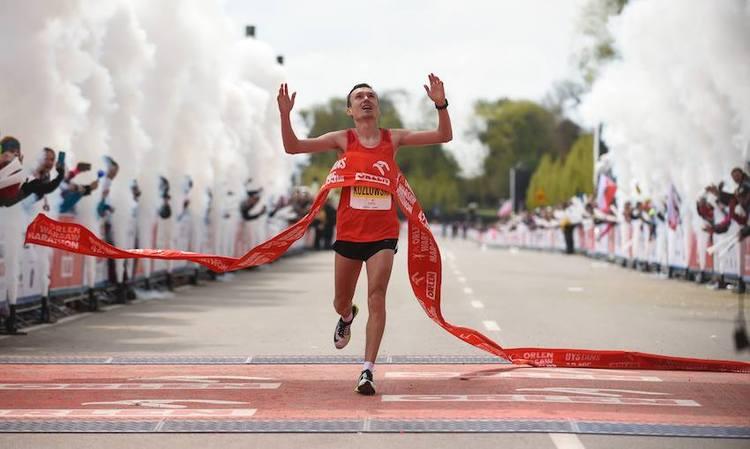 Sieradzanin obronił tytuł Mistrza Polski na Orlen Warsaw Marathonie 1 34952 55d52cfac3bdff69a031cb60528ad663