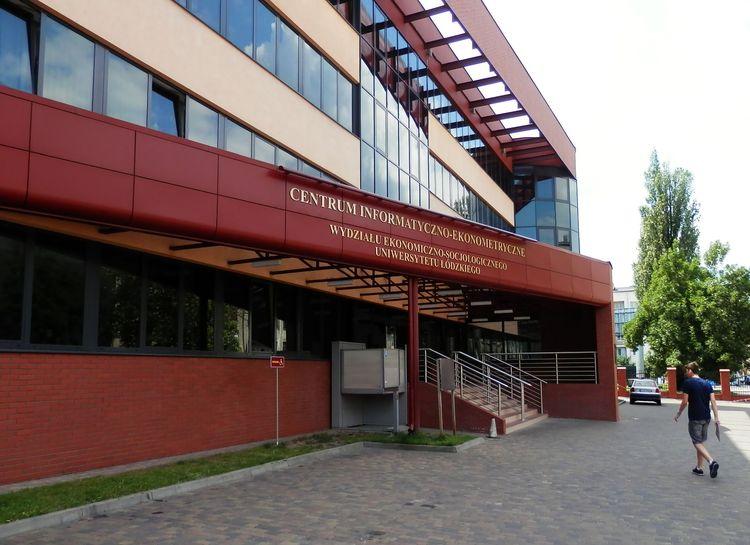 Ekonomia w praktyce | Szkiełko i oko 1 34992 8bb56774bbbde3741e3e2495f86e1799