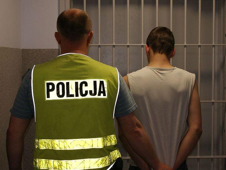 Włamywali się do domków letniskowych. Wpadli na gorącym uczynku 1 35345 e6aa8ac5e4a7c02885e2f8b47863f618