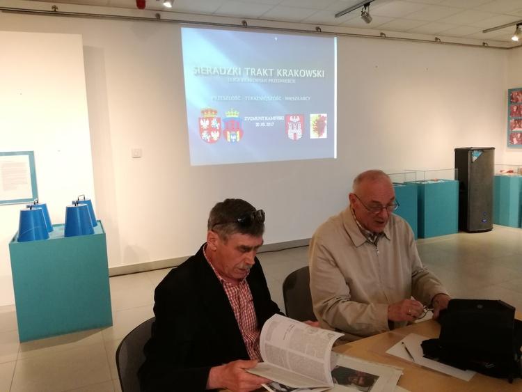 Pszczoły, rycerze i historia miasta - sieradzki tygiel atrakcji w Noc Muzeów 10 35691 671c97f372ca4b03ade0919d3e2b52f9