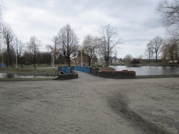 Zduńskowolska policja uratowała 30-latka przed wychłodzeniem 1 36461 dfe85ac820047715e2d21eecd63fa9c3