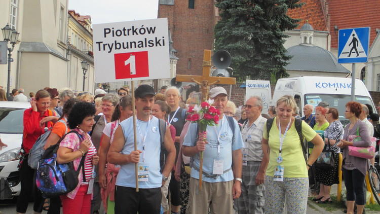 148 piesza piotrkowska pielgrzymka w drodze na Jasną Górę 1 37064 55d336b1e6bca88c74d0b80c643f58ab