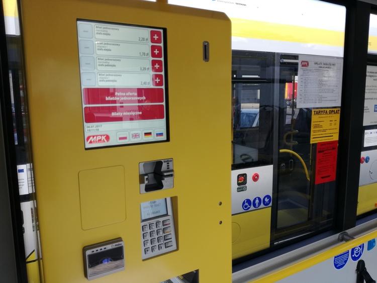 Autobusem za złotówkę - taka promocja w sieradzkim MPK 1 37399 776cce1e8ff3e4860a6616b28eb78f57