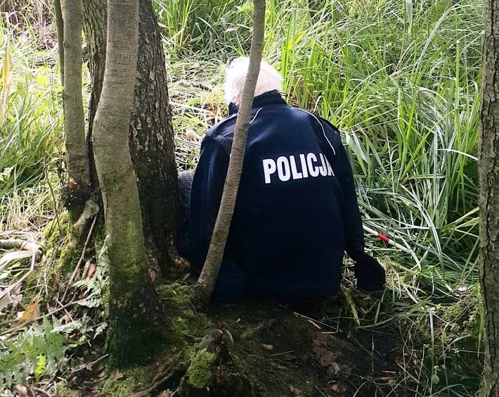 Sąsiedzi i policjanci uratowali życie 83-latce 1 37431 dc600cc149835183308fbe29927878b8