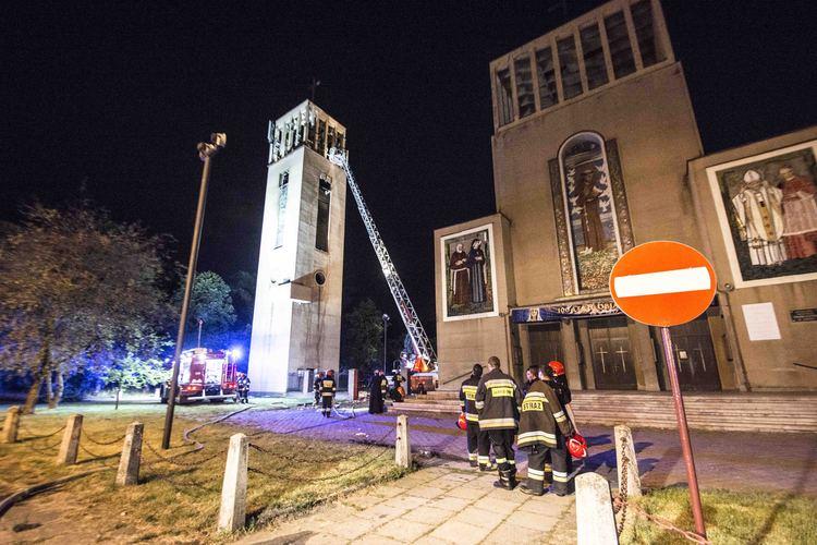 Pożar dzwonnicy przy kościele św. Franciszka z Asyżu w Łodzi 1 37861 82fb79a289a10931fdfc18738ca3e25b