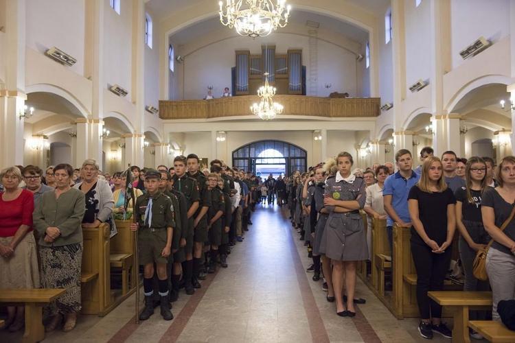 Uroczystości pogrzebowe tragicznie zmarłych łódzkich harcerek 1 37949 76e05984e40cba0273e218a9c0ee6bef