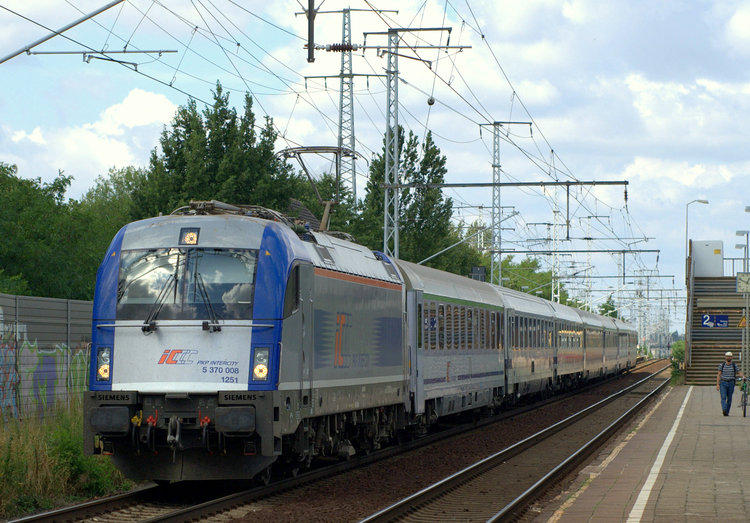 Ruszył plebiscyt na nazwę pociągu 1 38181 888dd9566205945b53b90a2b0bb5d83a