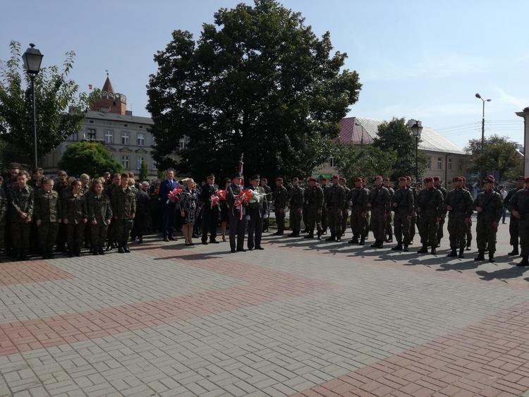 W Łęczycy upamiętnili walki nad Bzurą 1 38417 5a05d3a25be08eafd57154602b5100f3