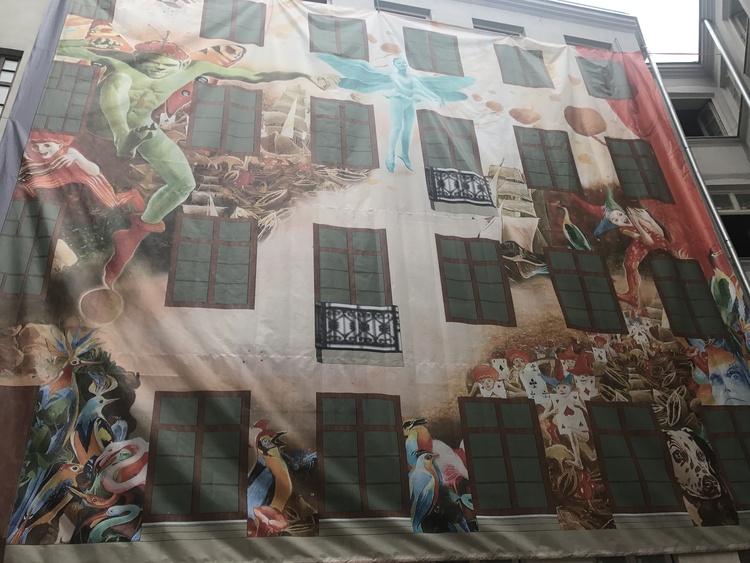 Artystyczny sposób na łódzkie podwórko. "Narodziny dnia" przy Więckowskiego 4 1 39407 16b8290c898f1b06eef03583cf1e240c