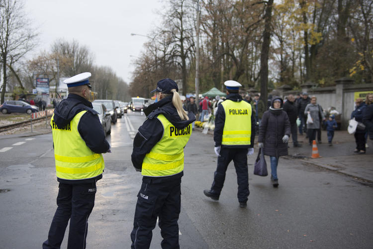 Policja podsumowuje akcję Znicz, i apeluje o ostrożność i zdjęcie nogi z gazu 1 39690 4f29b40da1ad85b7311a5742a7a93c7b