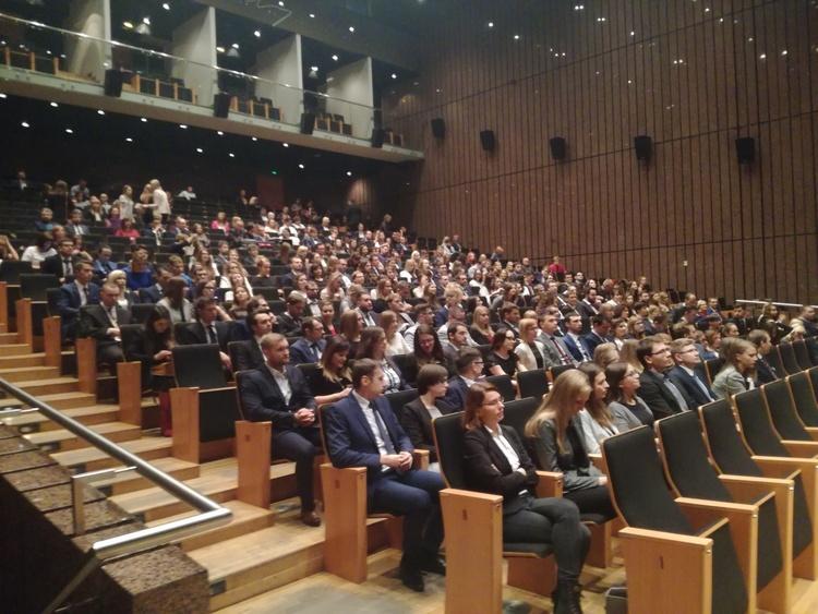 Ponad 300 nowych lekarzy i dentystów odebrało prawo do wykonywania zawodu 1 39866 4fedf29a5c67a468699727091ee693df