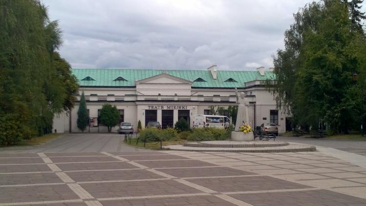Jaka przyszłość łódzkich spektakli w sieradzkim teatrze? 1 39968 3bed1f79551f82c760f1b76e3dc9f59d