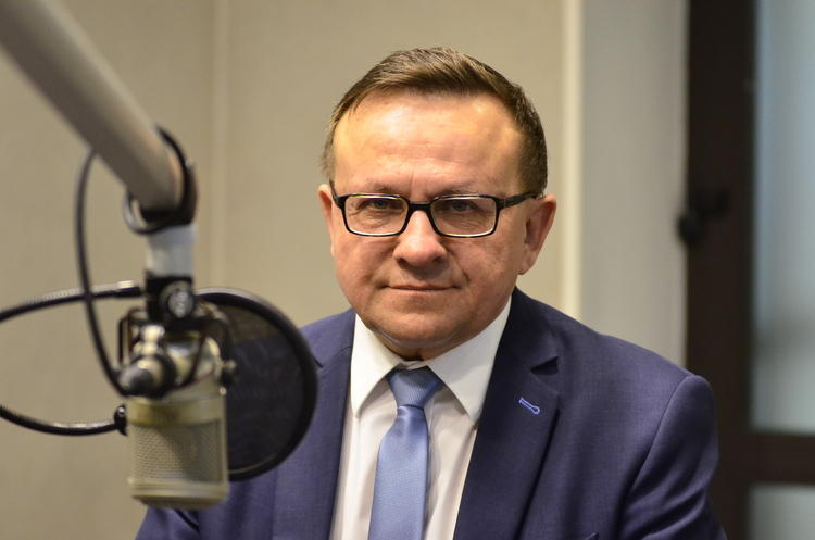 W Pabianicach powstanie basen i lodowisko 1 40000 48aa49a338c18610cafa6098d85df46a