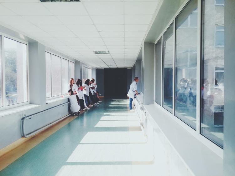 "Zapobiegaj i działaj z głową" - akcja profilaktycznych badań wykrywania nowotworów głowy i szyi, także w województwie łódzkim 1 40218 b67173fd956e56d67e94d358010372be
