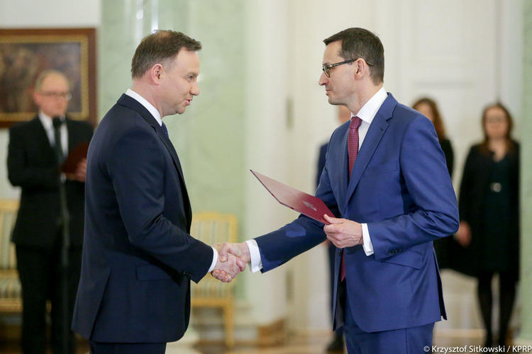 Prezydent powołał rząd Mateusza Morawieckiego. Ministrowie zachowali stanowiska 1 40687 50da09e9f8b51a4110a8b732d960307c